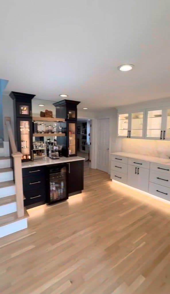 Gallery photos for Transform Your Kitchen with Expert Lighting Solutions: Image #2