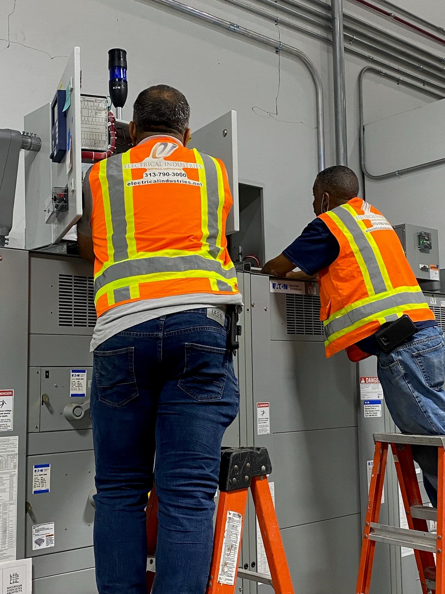 Installing Arc Flash Relays for Enhanced Safety image